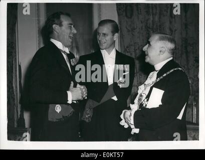 Aug. 20, 1948 - Duke of Edinburgh at the Mansion House: The Duke of Edinburgh attended the Lord Mayor's dinner at the Mansion House this evening for the National Playing Fields Association. Photo shows (L-R) Earl Mounthtten, President of the National Playing Fields Association. H.R.H the Duke of Ediburgh and Lord Mayor, Sir Fredrick Wells enjoy a joke at the dinner this evening. Stock Photo