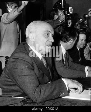 Prime Minister Amintore Fanfani at cabinet meeting Stock Photo