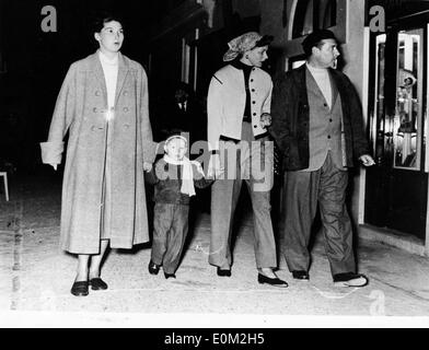 Ingrid Bergman with husband Roberto Rosselini on a walk Stock Photo