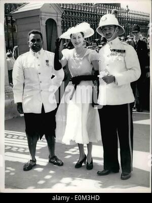 Garden Party at Buckingham Palace Stock Photo - Alamy