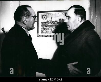 Jan. 01, 1955 - Ex-field-marshal Schorner in Munich: On January 28th evening Ex-field-marshal Friedrich Schorner shortly set free by the Russians arrived at Munich. He stayed at his children. Photo shows The general (left) visited by a late officer of the Austrian Armee. Stock Photo