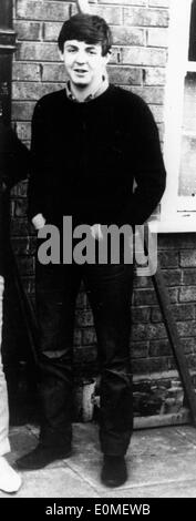 The Beatles' Paul McCartney standing outside his house Stock Photo