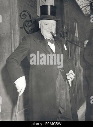 Prime Minister Churchill at No. 10 Downing Street Stock Photo
