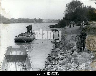Oct. 30, 1956 - The Munich Pioneers Teaching Battalion laid a pontoon bridge across the Donau/Danube near Ingolstadt. It was the first time, post WW2, that the pioneers had taken up an exercise like this. Our picture shows a moment in the laying of the bridge, which was 100m long and took 50 minutes to build. Stock Photo