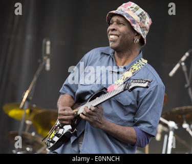 Columbus, Ohio, USA. 16th May, 2014. Guitarist VERNON REID of Living Colour performs live at Rock on the Range music festival in Columbus, Ohio Credit:  Daniel DeSlover/ZUMAPRESS.com/Alamy Live News Stock Photo