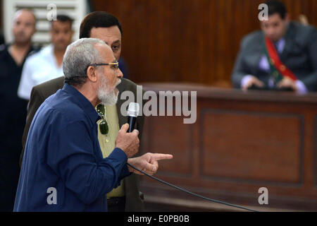 Cairo, Egypt. 18th May, 2014. Egyptian Brotherhood's supreme guide Mohamed Badie attends his trial in the capital Cairo on May 18, 2014. An Egyptian court today sentenced 126 supporters of ousted Islamist president Mohamed Morsi to 10 years in prison each over protest violence, judicial sources said Credit:  Mohammed Bendari/APA Images/ZUMAPRESS.com/Alamy Live News Stock Photo