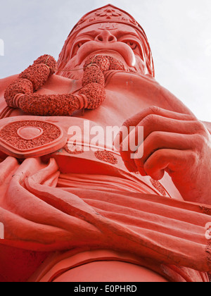 The towering sculpture of the acclaimed Hindu Monkey God, Hanuman, on the top of a  hillside in Shimla, northern India Stock Photo