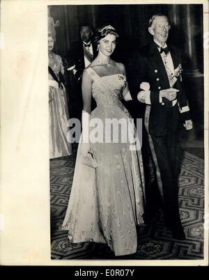 May 22, 1957 - 22-5-57 Princess Margaretha of Sweden attends State Banquet. She loves an Englishman.  Photo Shows: H.R.H Stock Photo
