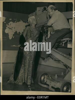 Sep. 09, 1957 - Jayne Mansfield appears on TV. Hollywood film star Jayne Mansfield, this evening appeared in the BBC Television Stock Photo