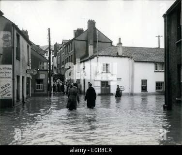 Aug. 08, 1958 - Torrential Rains beings many floods. Waves in Eltham ...