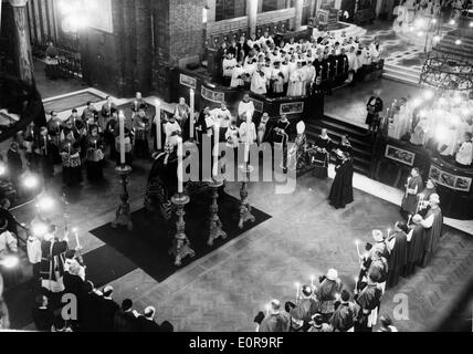 Requiem mass for the late Pope Pius XII Stock Photo