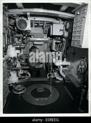 USS SKIPJACK (SSN-585 Stock Photo - Alamy