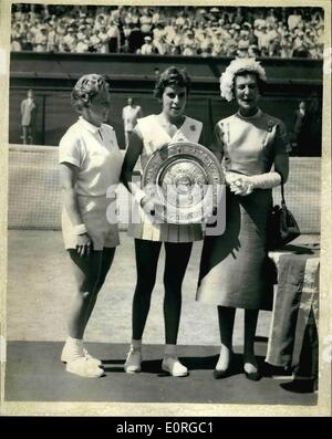 Jul. 04, 1959 - Final of Ladies Singles at Wimbledon. Duchess with the winner and runner-up. Keystone Photo Shows:- The Duchess Stock Photo