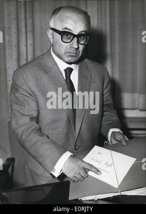 Dec. 12, 1959 - For the release of Rudolf Hess..............Out of the allied war0-criminal prison in Berrling Spandau, the Munich solicitor Alfred Seidl (ALFRED SEIDEL) is bleeding om his application to the ''European Commission for Human Rights''. (TYhe former ''Deputy of the Furher'', Rudolf Hess, was sentyenecd by the international Military Tribunal in Nuremberg to imprisonment for life). Solicitor Seidl had defended Hess during the trial in Nurembeer. Photo shows Munich solicitor Seidl with the file ''Rudolf Hess' Stock Photo