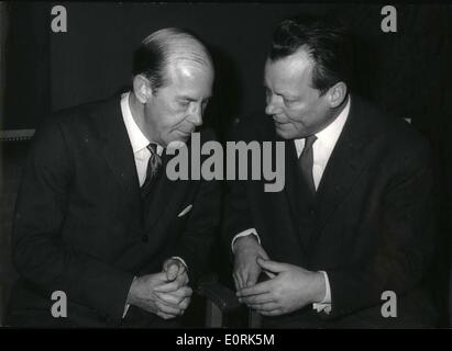Dec. 12, 1959 - The new US ambassador W.C. Dowling visited Willy Brandt.: Today the new US ambassador W.C. Dowling visited the Berlin Governing Mayor WillyBrandt in Schoneberger Rathaus. Photo shows Left W.C. Doeling, right Willy Brandt. Stock Photo