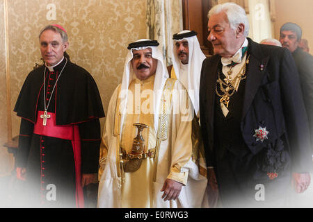 Vatican City 19th May 2014 Pope Francis meets with the King of Bahrain, Isa S.M Al Khalifa Stock Photo