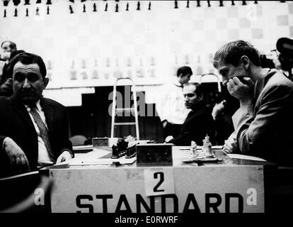 Grandmaster Bobby Fischer competes in match Stock Photo