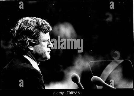 EDWARD KENNEDY at a podium with a teleprompter. Stock Photo