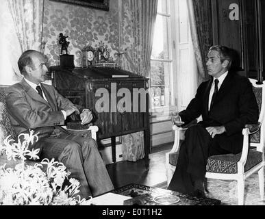 Robert Fabre meets with President Valery Giscard d'Estaing Stock Photo