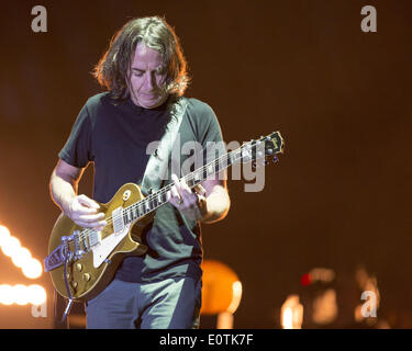 New Orleans, Louisiana, USA. 1st Nov, 2013. Guitarist STONE GOSSARD of Pearl Jam performs live at the 2013 Voodoo Music and Arts Experience in New Orleans, Louisiana © Daniel DeSlover/ZUMAPRESS.com/Alamy Live News Stock Photo