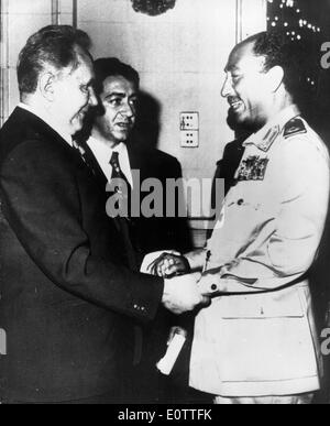 Alexei Kosygin visits Anwar Sadat in Cairo Stock Photo