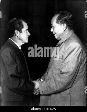 Chairman Mao Zedong meets U.S. President Richard Nixon Stock Photo - Alamy