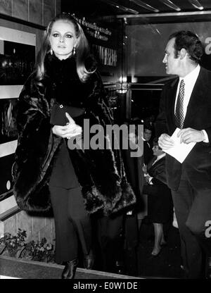 Actress Virna Lisi seated with her husband Franco Pesci Stock Photo - Alamy