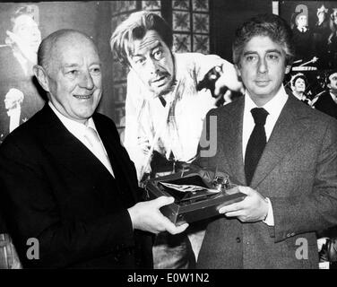 Actor Alec Guinness receives a film award Stock Photo