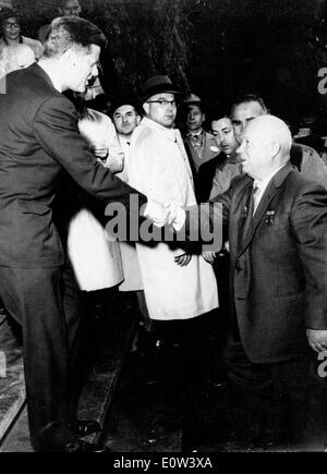 Nikita Khrushchev meets President Kennedy in Vienna Stock Photo