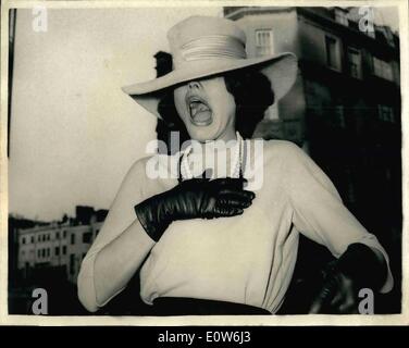 Oct. 10, 1961 - Reception for American Actress - in London: a reception was held this afternoon at the Dorchester Hotel - for American screen star Paula Prentiss, one of the stars in the new Bob Hope Comedy '' Bachelor in Paradise'' - which is being previewed at the Coliseum Theatre on Thursday. The trip to London is Part of Paula's Honeymoon - for she married New York stage director Richard M. Benjamin - in New York - last Friday. Photo shows Paula Prentiss strikes an amusing pose for the benefit of the photographers outside the Dorchester Hotel. Stock Photo