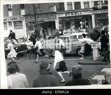 london-s-old-kent-road-shows-the-famous-former-thomas-a-becket-pub