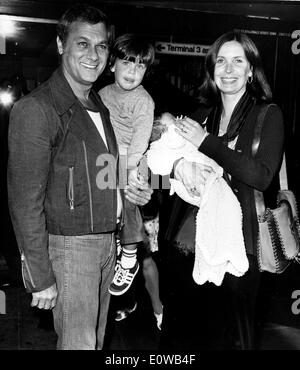 Actor Tony Curtis with his wife Leslie Allen and their children Stock Photo