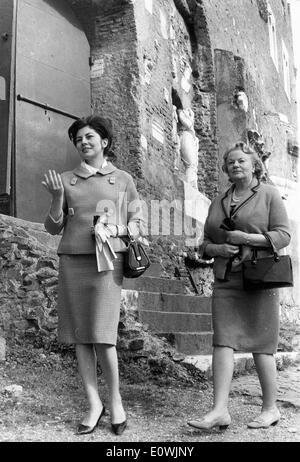 Princess Soraya and her mom Furstin Esfandiary Stock Photo