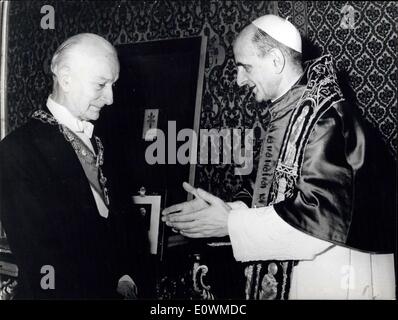 Jul. 24, 1963 - Pope Paul VI received today in an official visit, the Italian President of the Republic, Mr. Antonio Segny. This official visit is first after Pontitff's crowned. Stock Photo