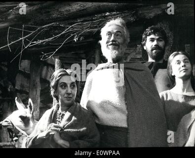 dino de laurentiis john huston rome 1964 Stock Photo Alamy