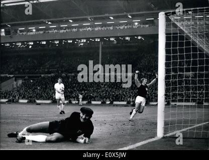 European Cup Winners Cup. West Ham V Reipas Lahden Pat Holland Tries ...