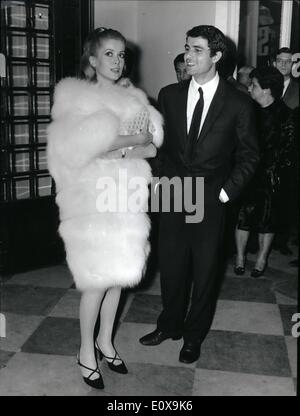 Actress Catherine Deneuve with husband David Bailey Stock Photo - Alamy