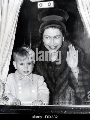 Queen Elizabeth II traveling with Prince Edward Stock Photo