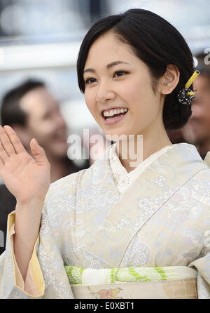 Cannes, France. 20th May, 2014. Japanese actress Jun Yoshinaga poses during the photocall of 'Futatsume No Mado' at the 67th Cannes Film Festival in Cannes, France, May 20, 2014. The movie is presented in the Official Competition of the festival which runs from 14 to 25 May. Credit:  Ye Pingfan/Xinhua/Alamy Live News Stock Photo