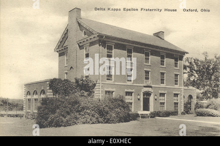 obala ponos džep  Delta Kappa Epsilon Fraternity House Stock Photo - Alamy