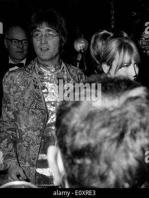Singer John Lennon and wife Cynthia at film premiere Stock Photo