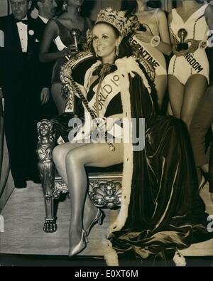 Nov. 11, 1967 - Miss Peru Wins ''Miss World'' Title 1967; At the Lyceum, London this evening the ''Miss World'' title was won by Miss Peru 21 year old Miss Madleine Hartog-Bel. 2nd was Miss Argentina, and 3rd was Miss Guyana. Photo shows 21 year old Mseleine Hartog-Bel (Miss Peru) seen after being crowned Miss World at the Lyceum Ballroom London this evening. Stock Photo