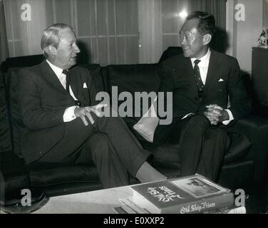 Jan. 01, 1968 - Singapore's prime minster arrives in London and lunches with Edward heath : Singapore's prime minster , lee Kuah yew, flew into London today for week-and talks with Britain's prime minister , Mr Harold Wilson, over Britain's proposals to speed up its far Eastern with drawls. Before meeting Mr. Wilson, Lee Kuan Yew had lunch with Mr. Edward Heath. leader of the opposition, at his flbany flat in Piccadilly today. photo shows Lee Kuan Yew and Edward heath chatting together at the Albany prior to lunching together today. Stock Photo