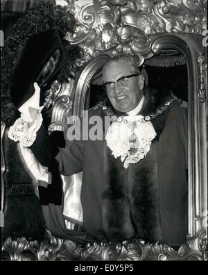 Nov. 11, 1968 - The Annual Lord Mayor's show in the city of London. London's new Lord Mayor, Sir Charles Trinder, Chairman of a Stock Photo
