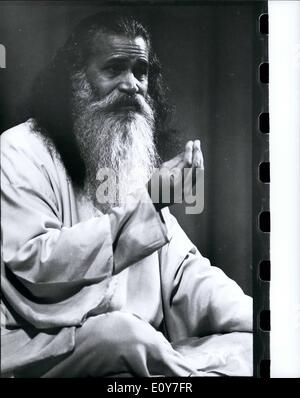 Jan. 01, 1969 - Swami Satchidananda, Carnegie Hall 1/31/69 Stock Photo