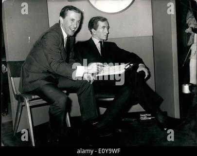 Sep. 09, 1969 - David frost at Unveiling of Figure at Tussaud's: David Frost was present last evening at the unvelliling of his Stock Photo