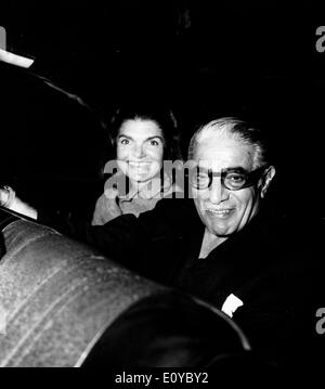 Jacqueline Kennedy Onassis with husband Aristotle Onassis (not shown ...