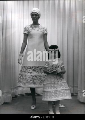 Jan. 01, 1970 Paris Pierre Balmain: Danish Mannequin Winnie models ''Angelus. Wedding Dress with lace embroideries Stock Photo - Alamy