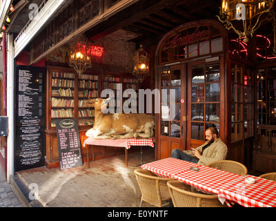 Entrance of the Amadeo restaurant near the Kathelijne square in Brussels Stock Photo