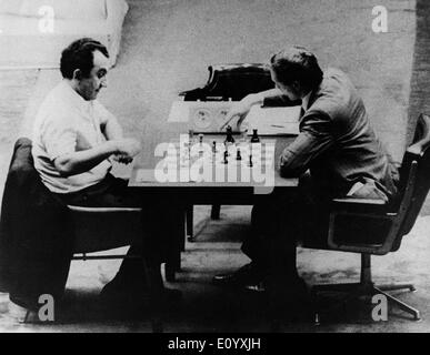 Bobby Fischer in Hilton Hotel in Amsterdam for talks with FIDE president  Max Euwe (right) on the world championship duel with Boris Spassky, January  31, 1972, chess, sports, The Netherlands, 20th century